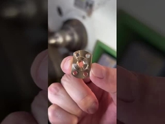 ब्लूटूथ नियंत्रक के लिए हल्के सीएनसी टीसी4 टाइटेनियम बारी छोटे भागों अनुकूलित करें